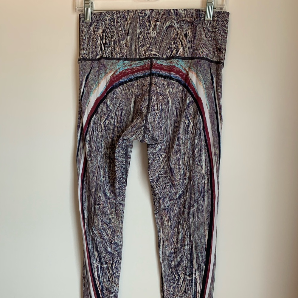 Unique Lululemon leggings!
